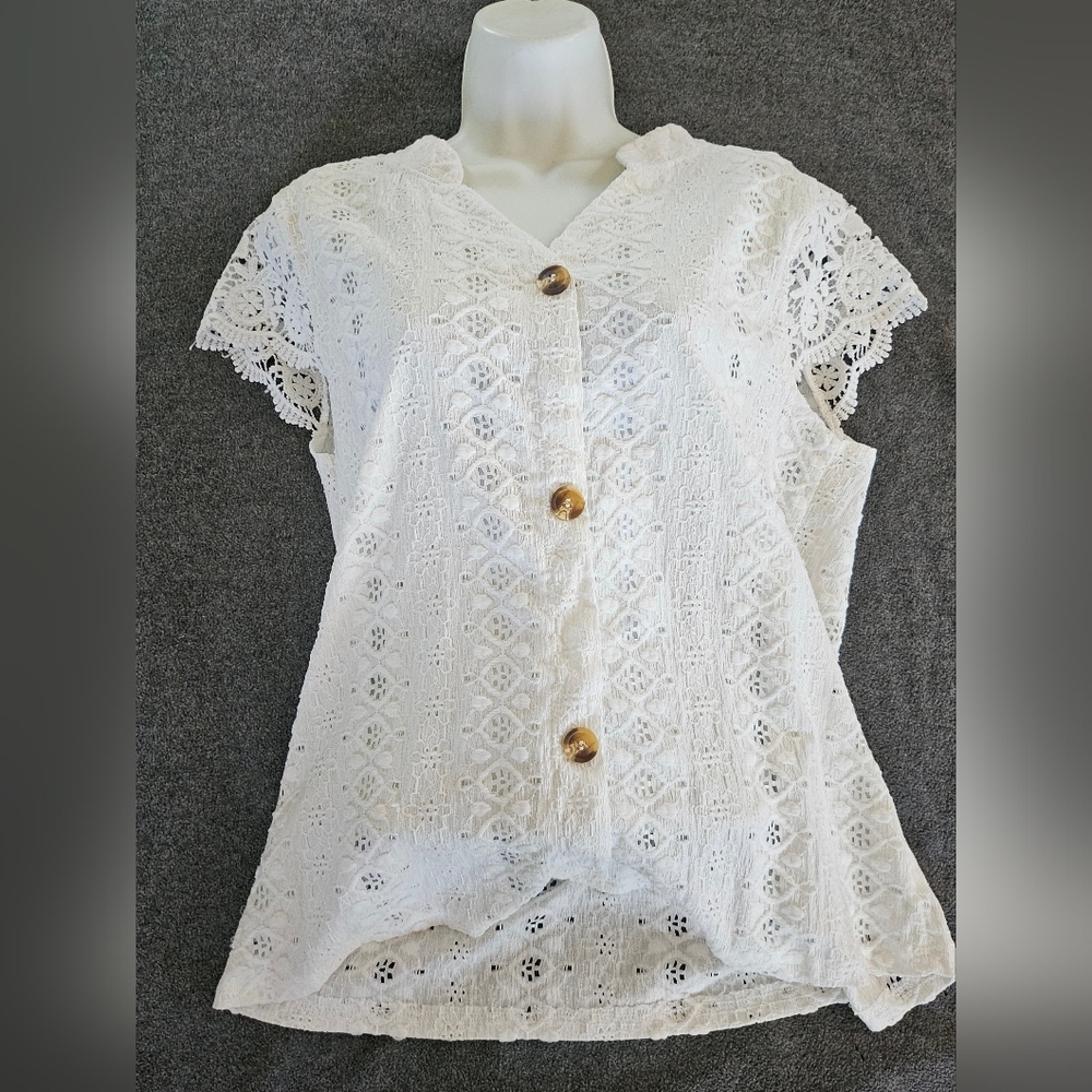 White Lace Button-Front Women’s Top